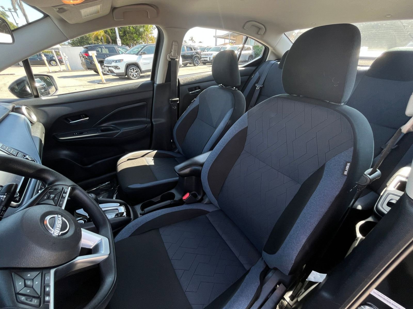 Used 2025 Nissan Versa SV FWD image 27