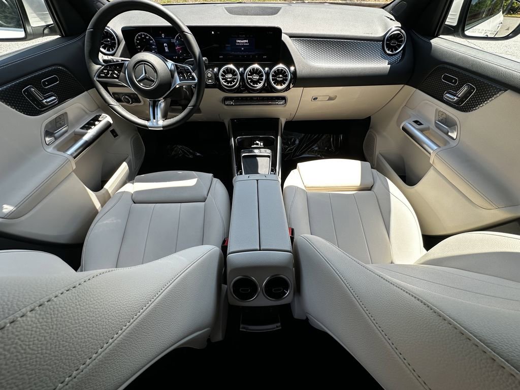 Certified 2025 Mercedes-Benz GLA 250 4MATIC image 27