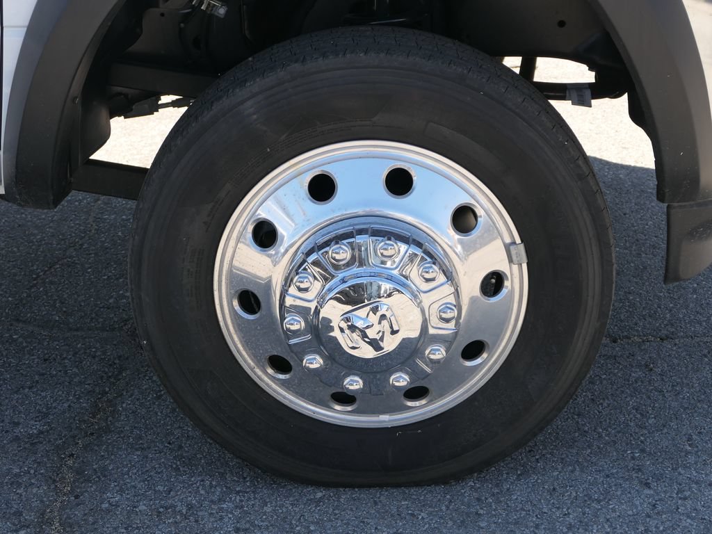 New 2024 RAM 4500 Tradesman w/ Chrome Appearance Group RWD image 23