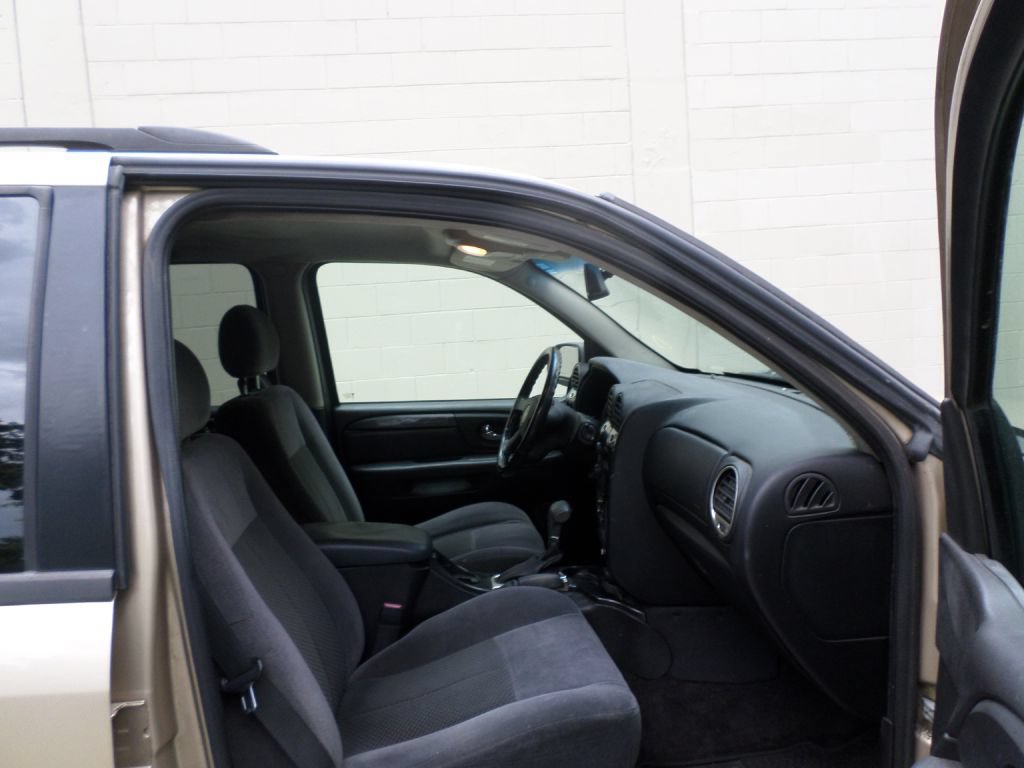 Used 2007 GMC Envoy SLE RWD image 11