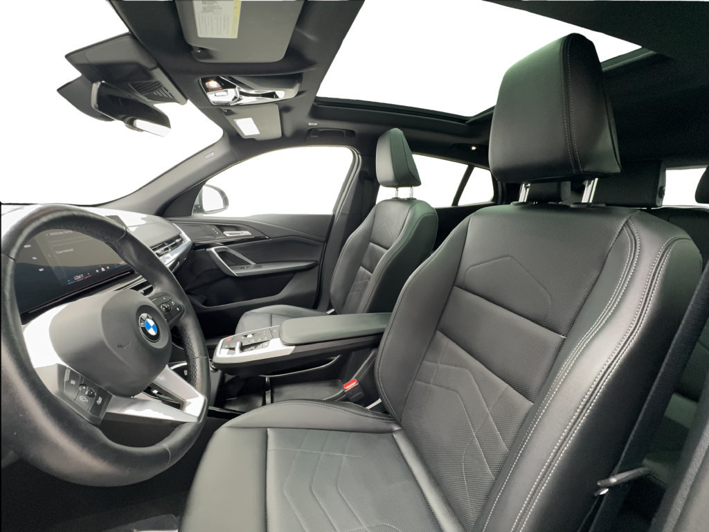 Used 2025 BMW X2 xDrive28i AWD/4WD image 21