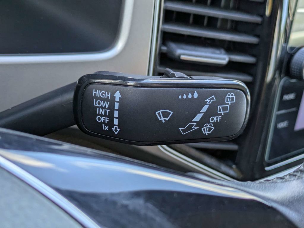 Used 2019 Volkswagen Atlas SEL Premium AWD/4WD image 42