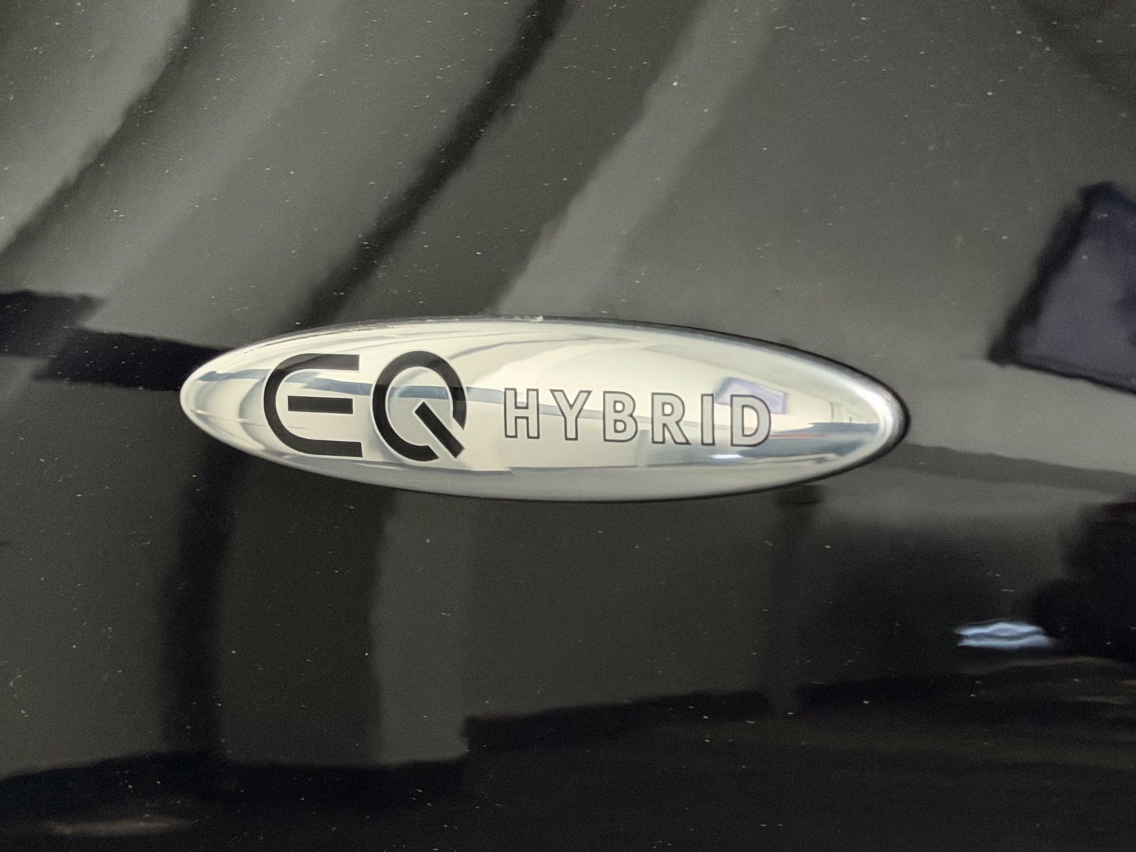 Used 2025 Mercedes-Benz GLC 350e 4MATIC image 40