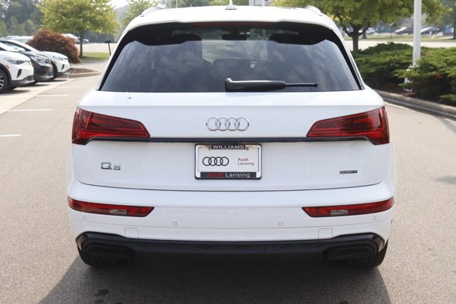 Used 2025 Audi Q5 2.0T Premium w/ Convenience Plus Package image 4