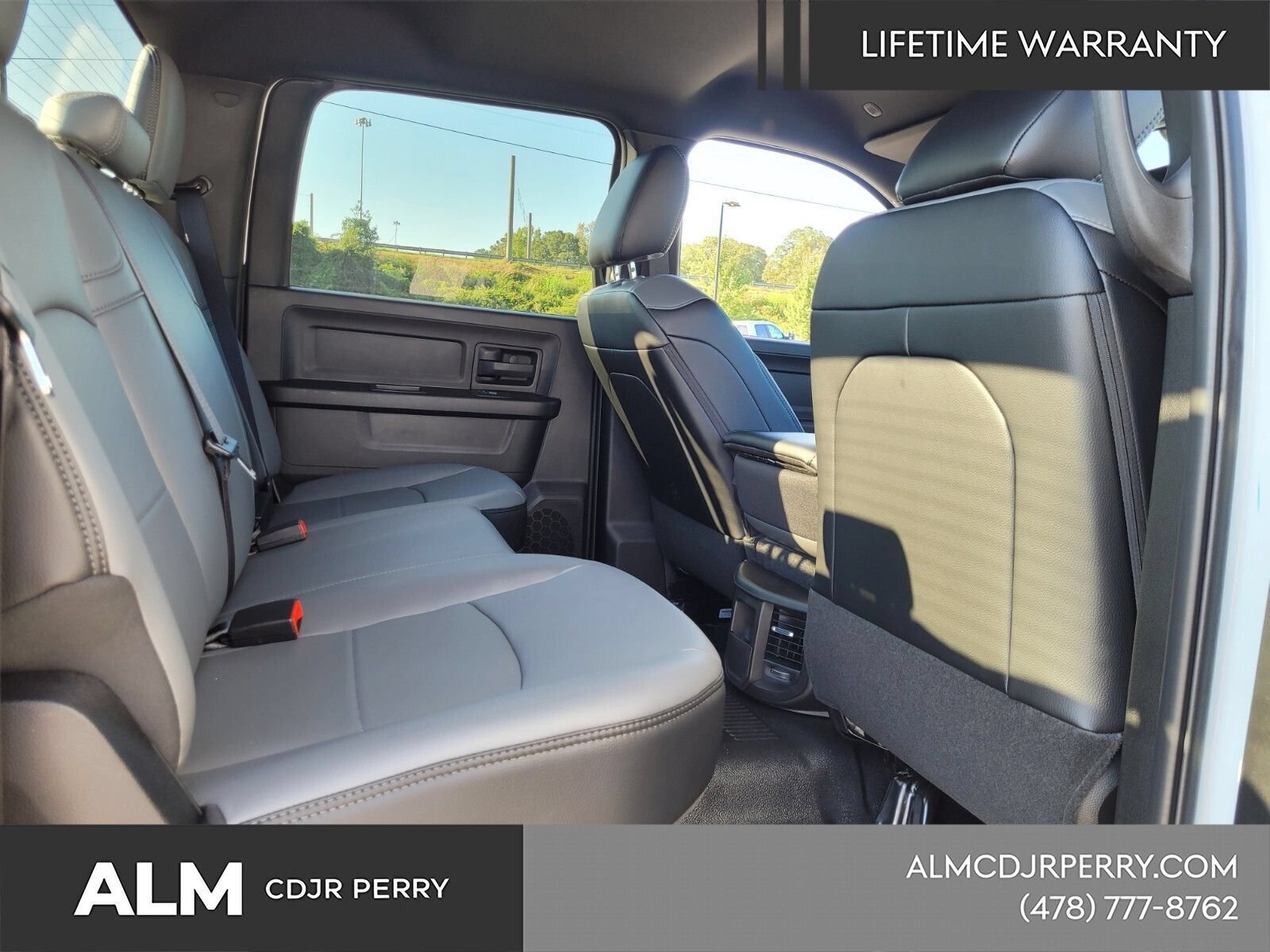 New 2025 RAM 4500 Tradesman w/ Safety Group AWD/4WD image 16
