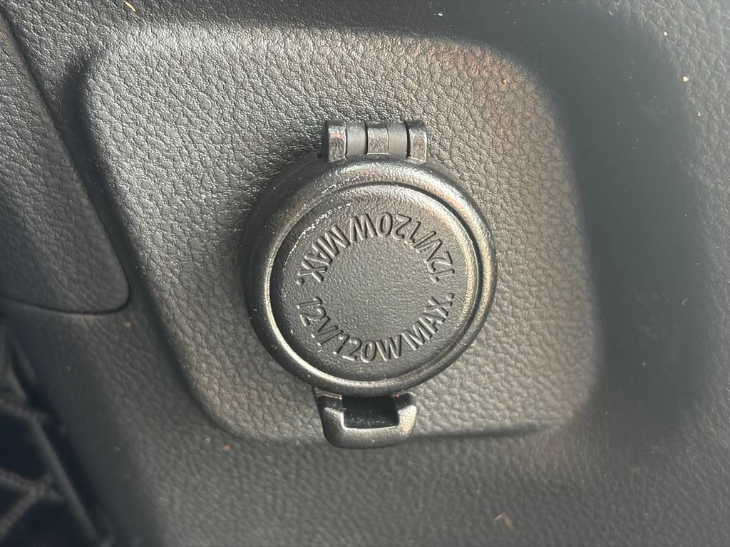 Used 2023 Subaru Outback Limited AWD/4WD image 10