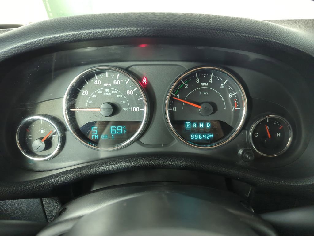 Used 2018 Jeep Wrangler Unlimited Sport S image 35