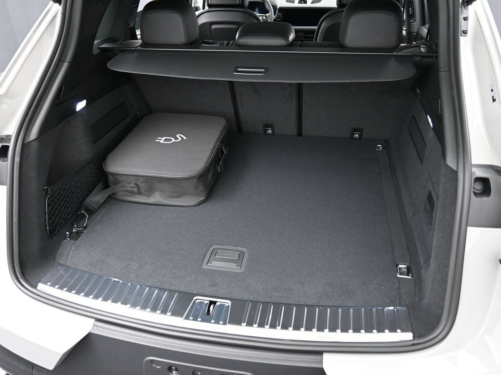 Certified 2026 Porsche Cayenne E-Hybrid AWD/4WD image 33
