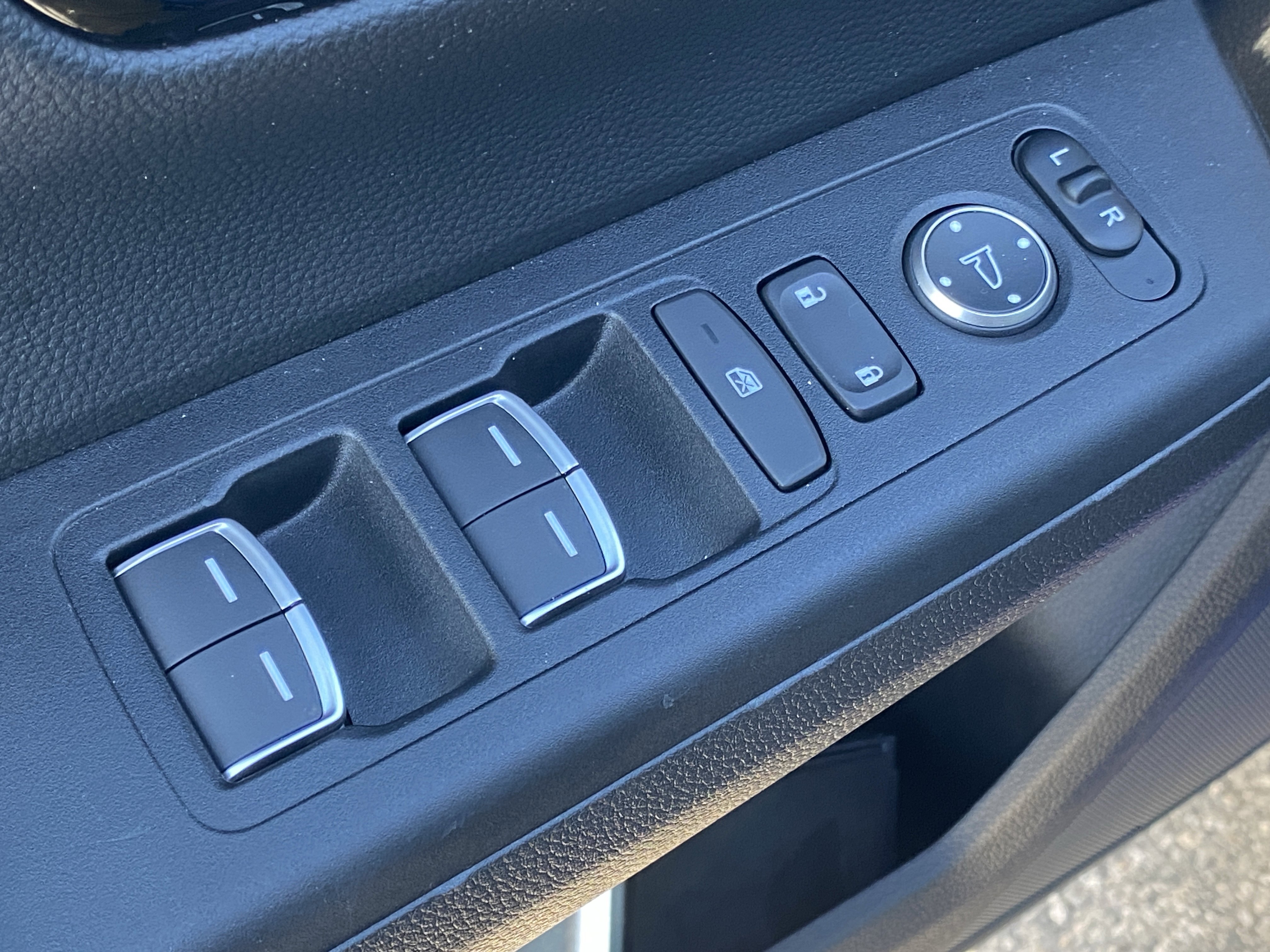 Certified 2025 Honda CR-V EX-L image 17