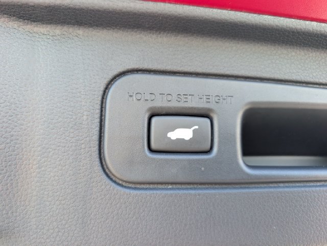 Used 2025 Honda Pilot Black Edition image 15