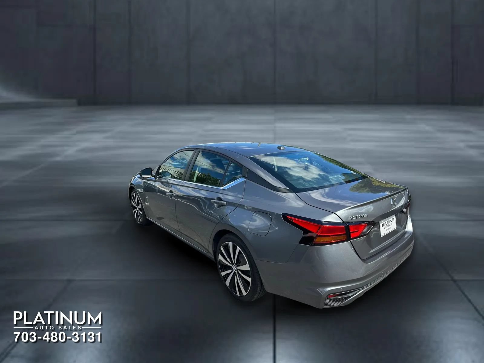 Used 2021 Nissan Altima 2.5 SR FWD image 8