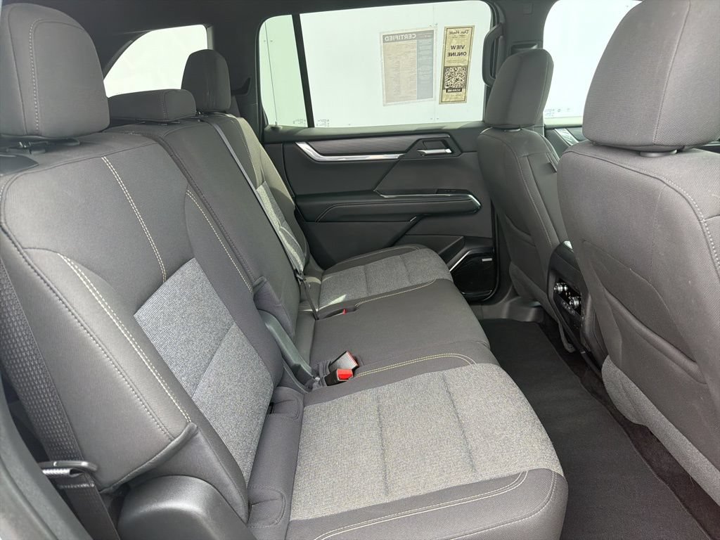 Used 2025 GMC Acadia Elevation FWD image 7