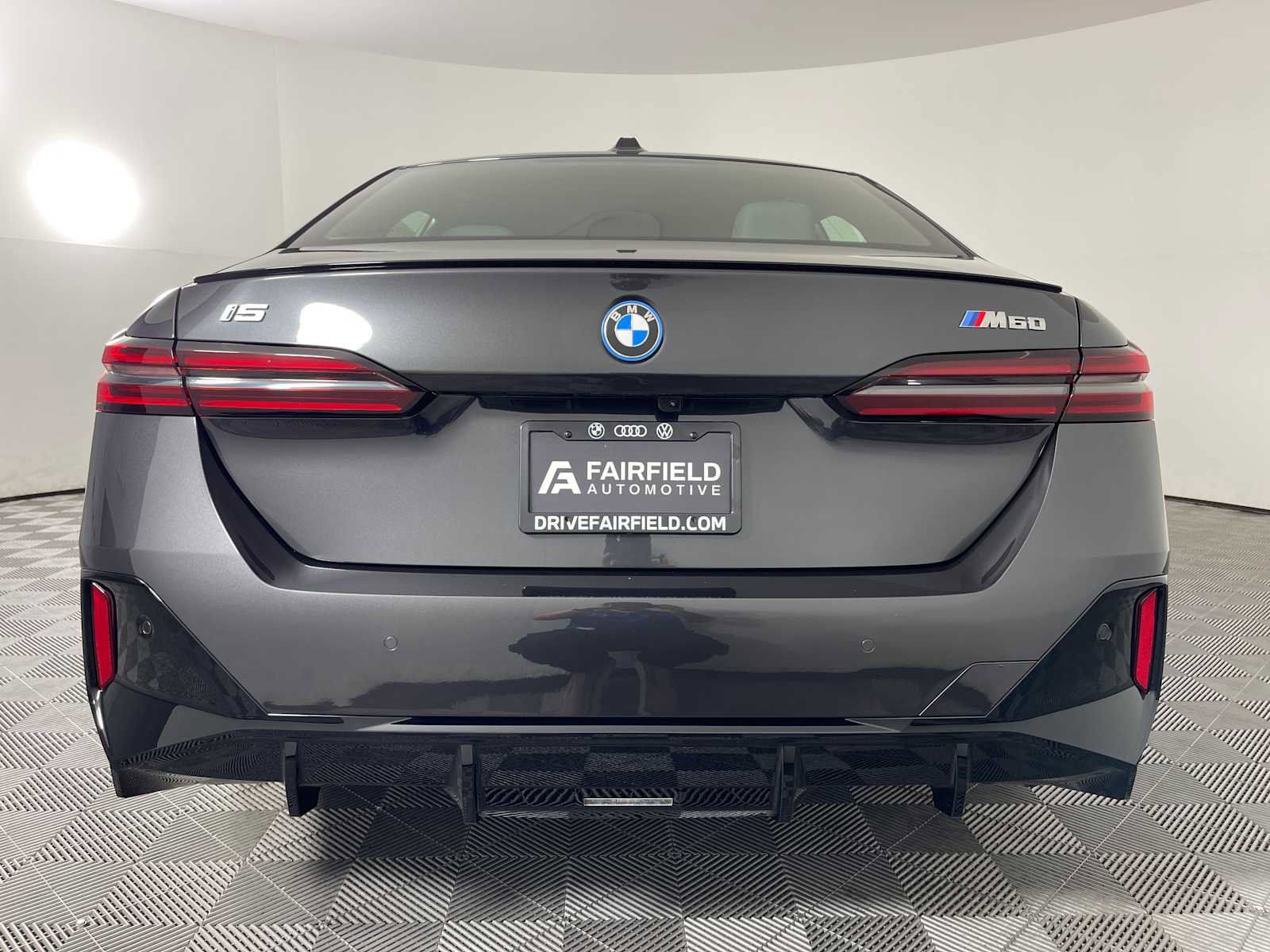 New 2025 BMW i5 M60 w/ Premium Package image 9