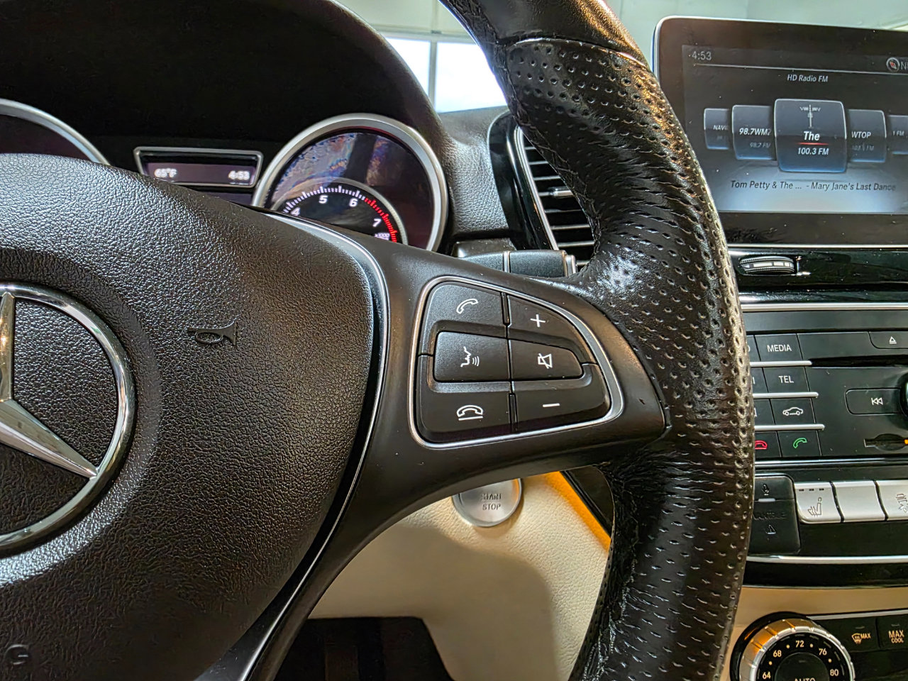 Used 2017 Mercedes-Benz GLE 350 GLE 350 4MATIC SUV image 29