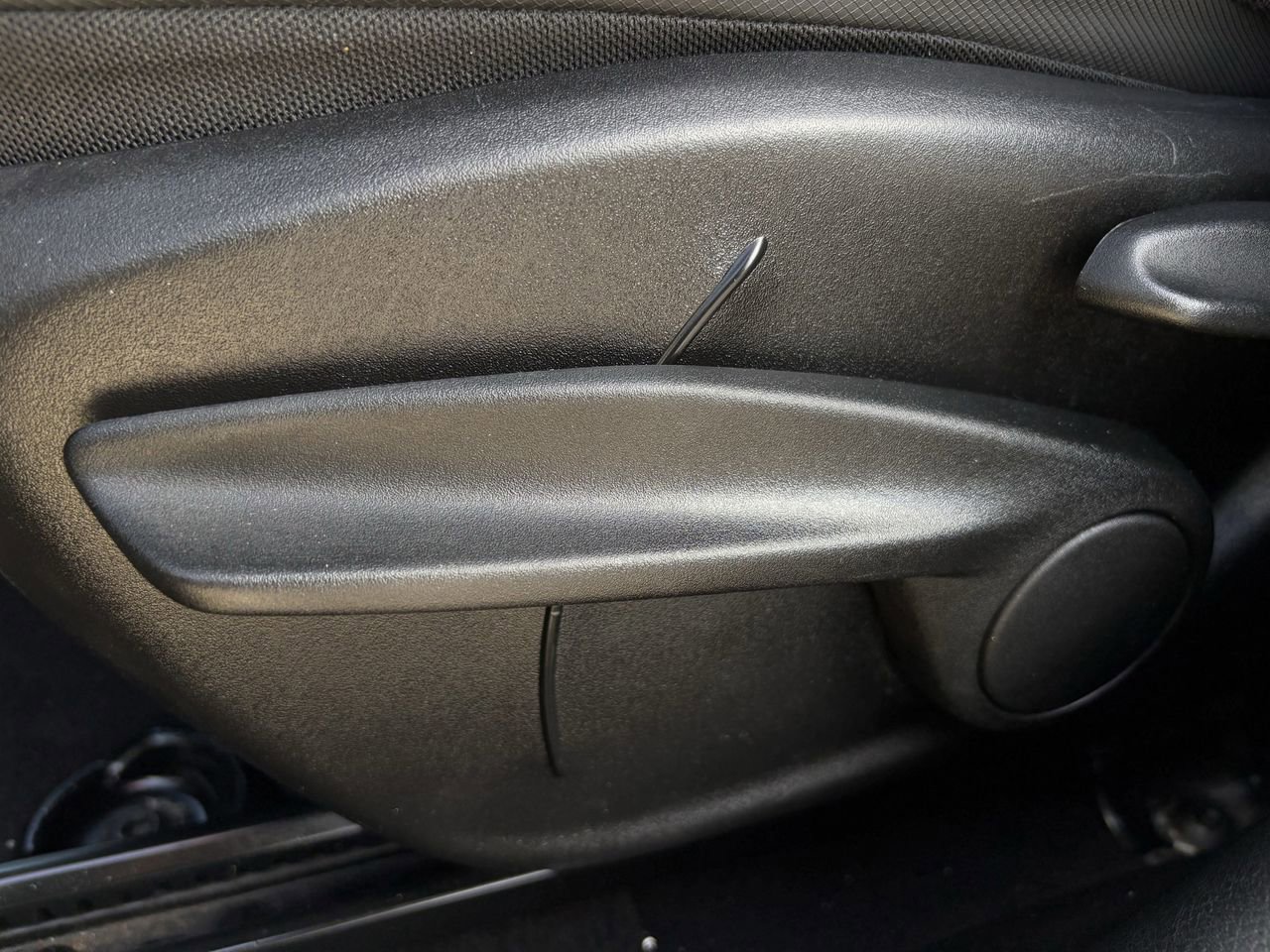 Used 2017 Jeep Renegade Altitude image 25