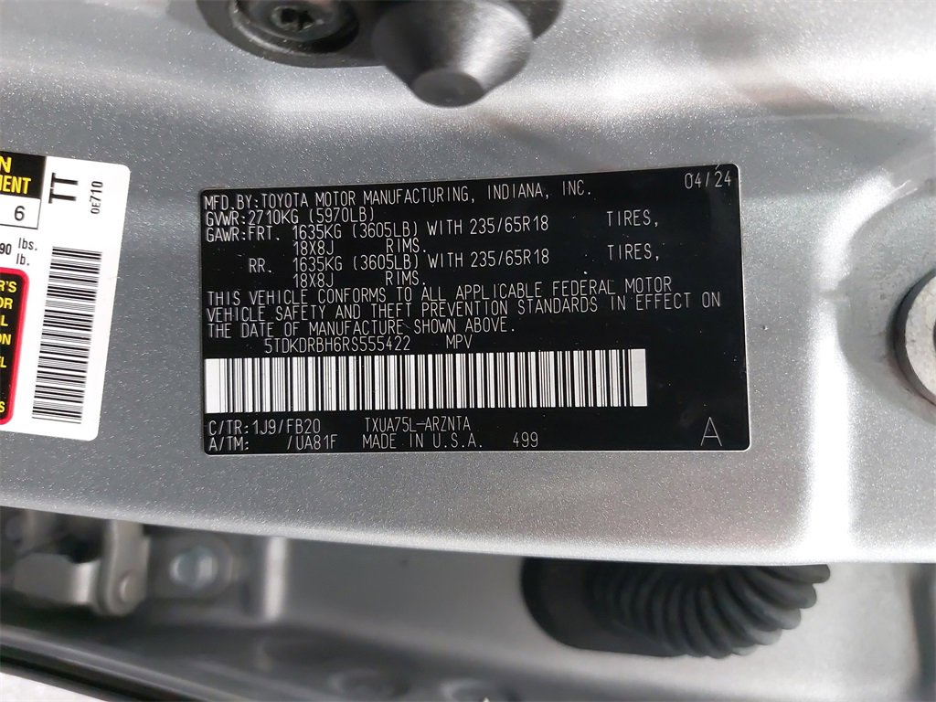 Used 2024 Toyota Highlander LE image 38