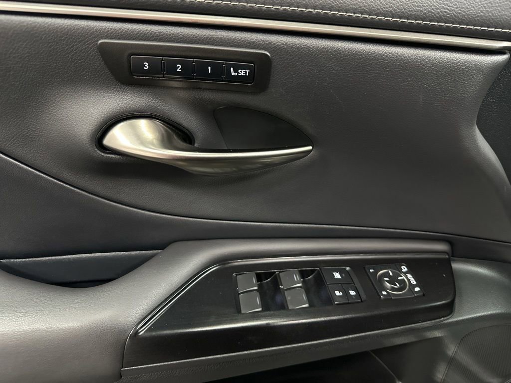 Used 2020 Lexus ES 350 w/ Premium Package FWD image 18