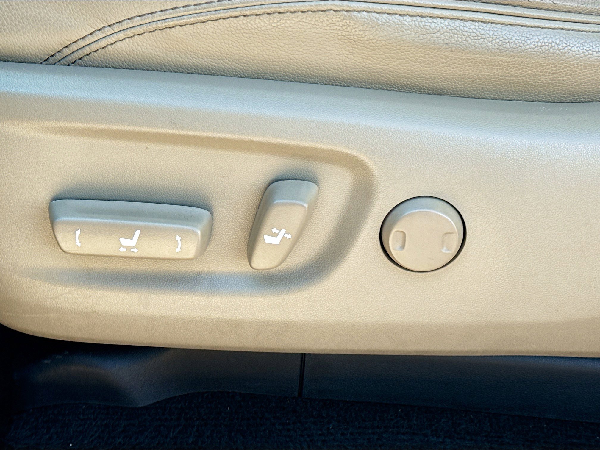 Used 2020 Toyota 4Runner Limited image 24