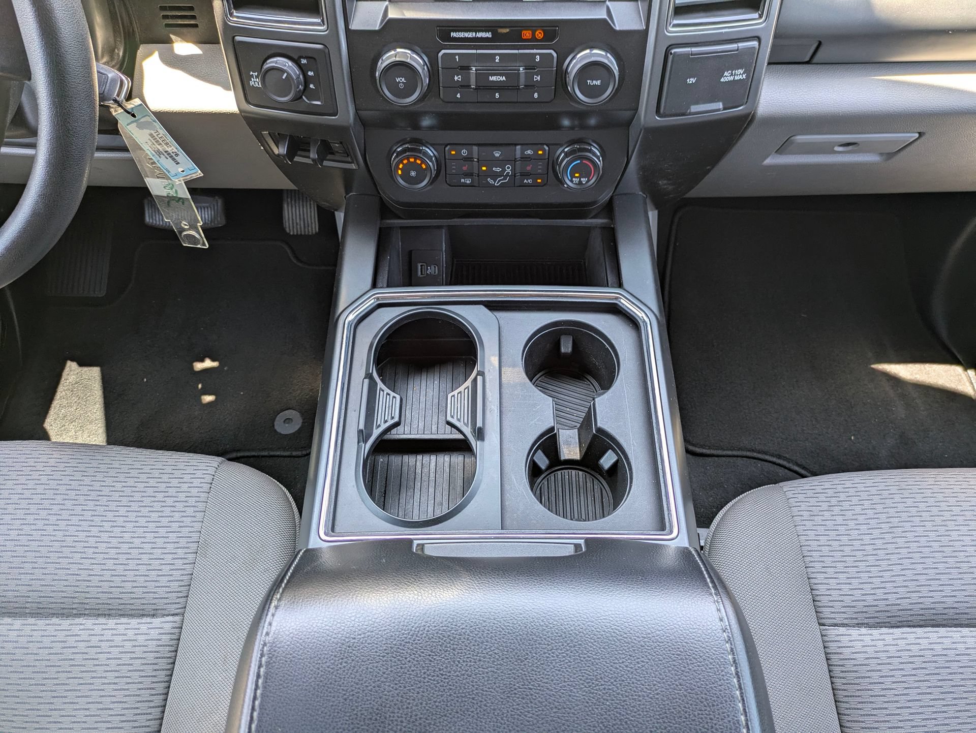 Certified 2020 Ford F250 XLT w/ XLT Premium Package AWD/4WD image 23