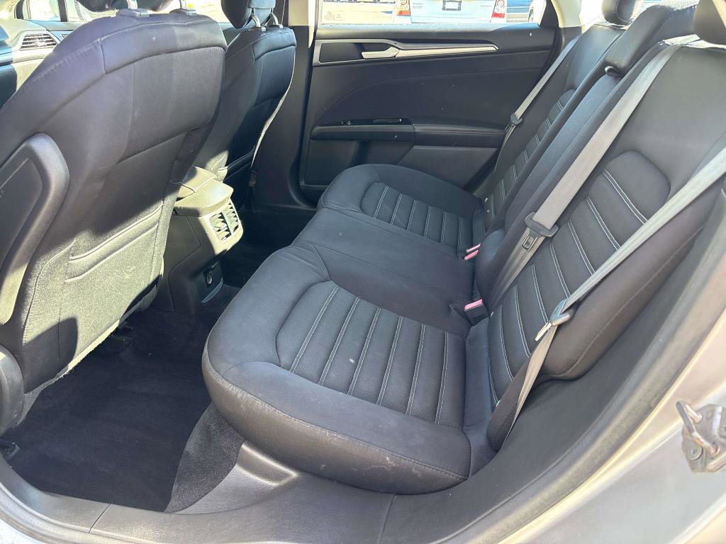 Used 2014 Ford Fusion SE image 8