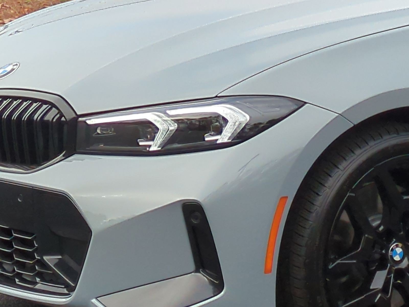 Used 2026 BMW 330i Sedan w/ M Sport Package RWD image 6