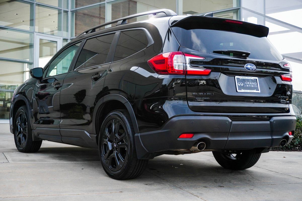 Used 2025 Subaru Ascent Bronze Edition image 9