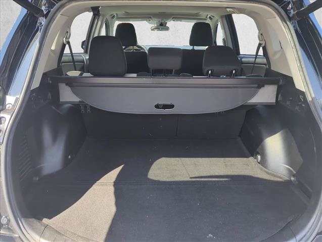 Used 2018 Toyota RAV4 XLE FWD image 10