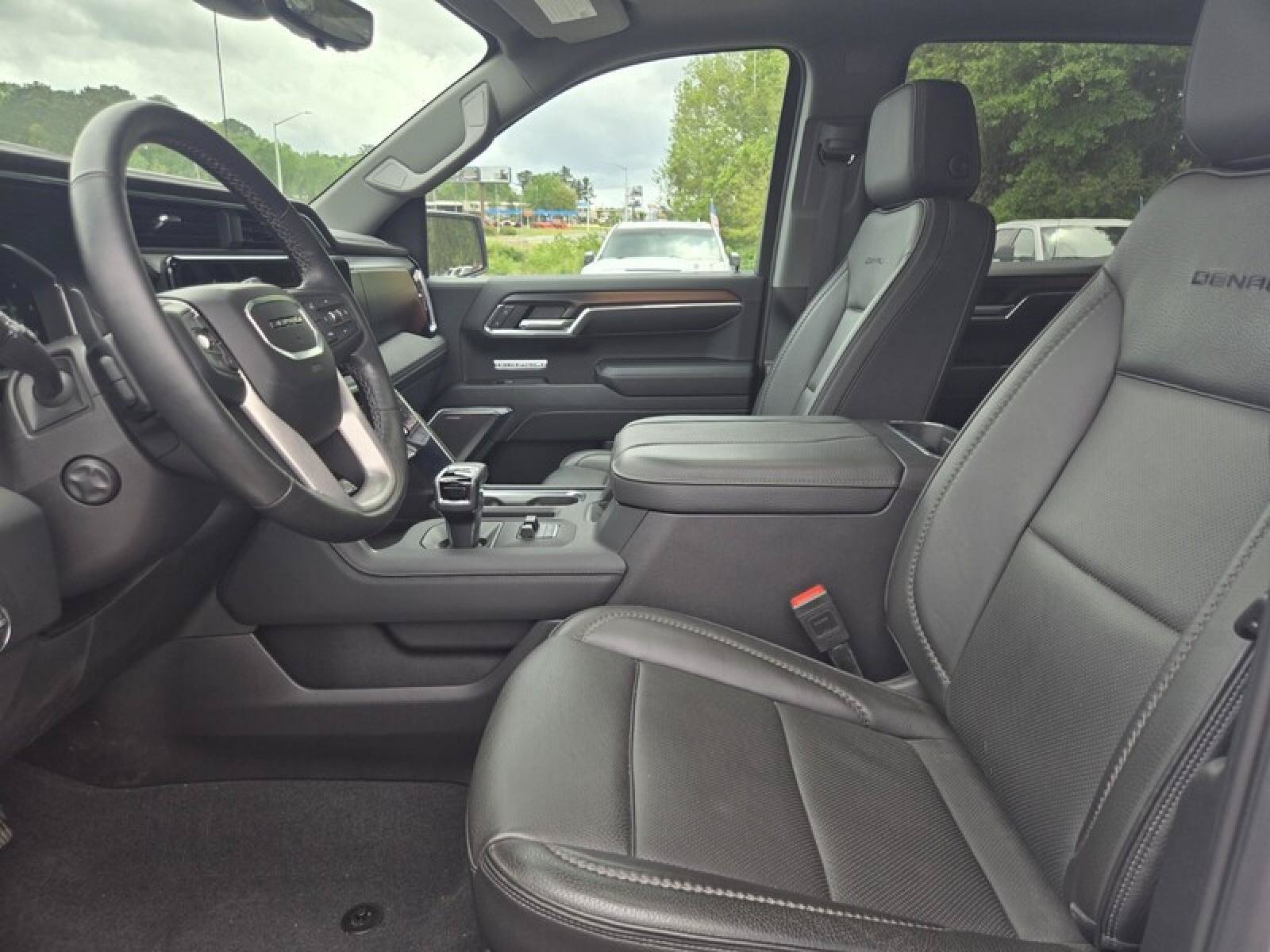 Used 2024 GMC Sierra 1500 Denali w/ Technology Package AWD/4WD image 19