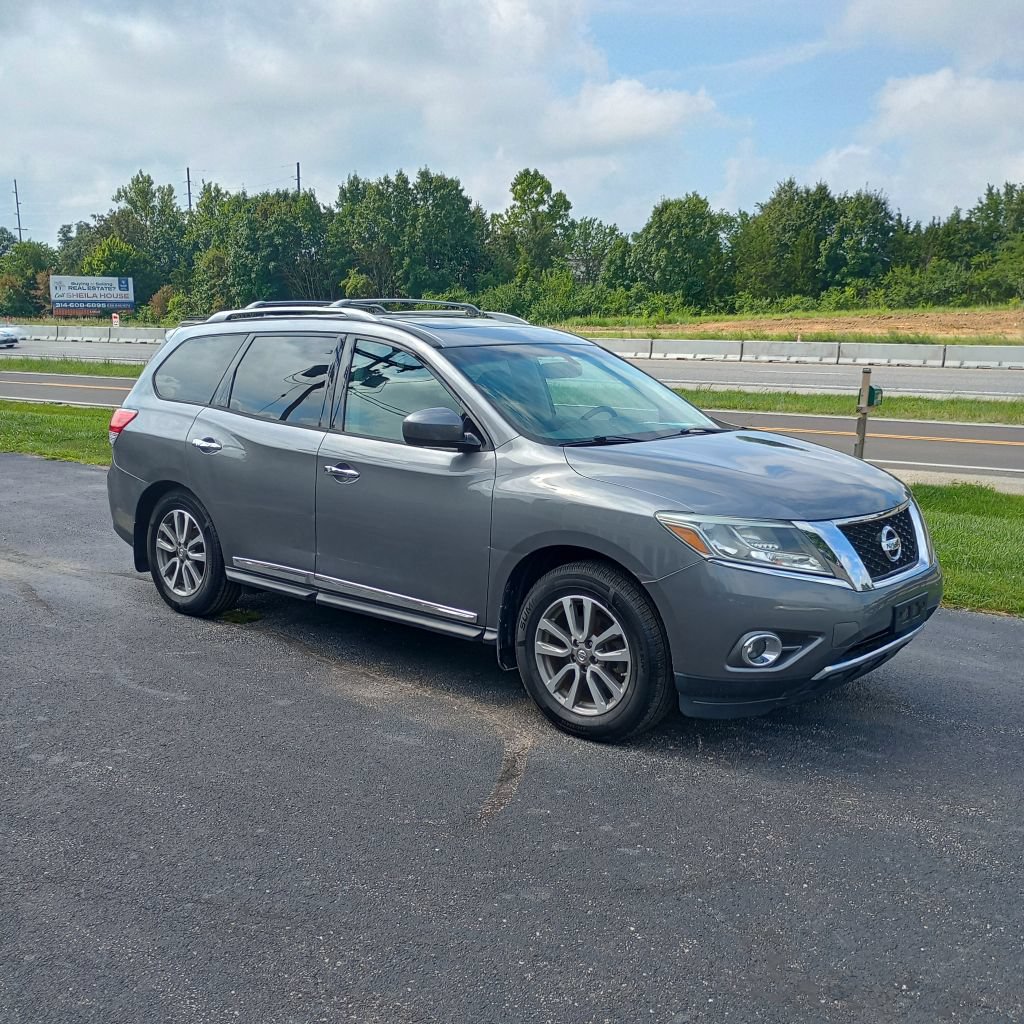 Used 2015 Nissan Pathfinder SL w/ SL Premium Package AWD/4WD image 7