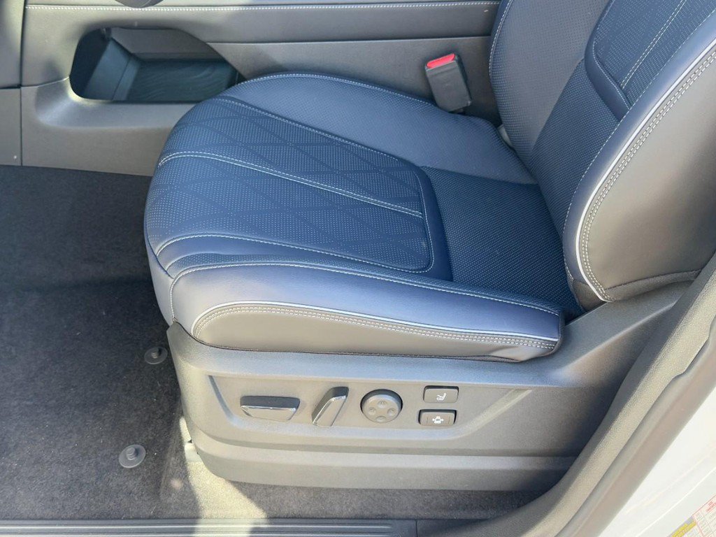New 2026 INFINITI QX80 4WD image 18