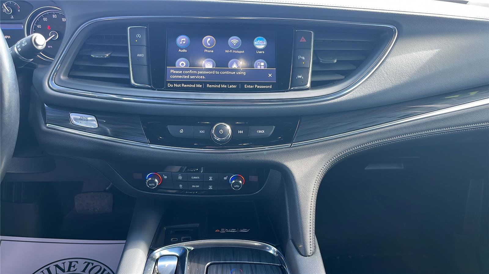 Used 2023 Buick Enclave Essence w/ Sport Touring Edition image 10