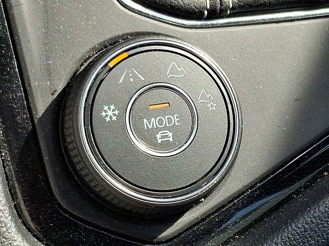 Used 2025 Volkswagen Taos S AWD/4WD image 25