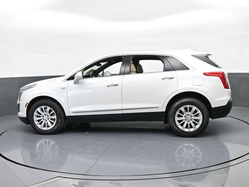 Used 2019 Cadillac XT5 FWD image 3