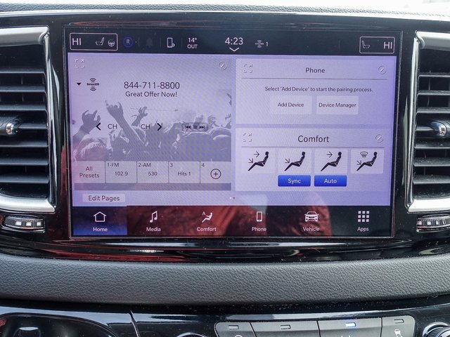 Used 2023 Chrysler Pacifica Touring-L image 28