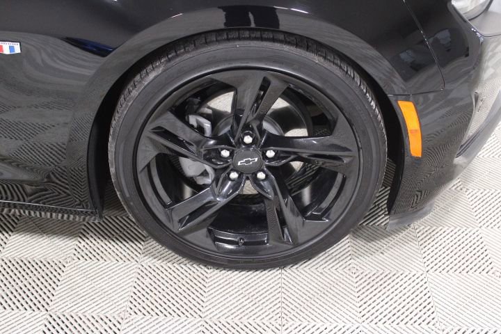 Used 2023 Chevrolet Camaro LT image 32