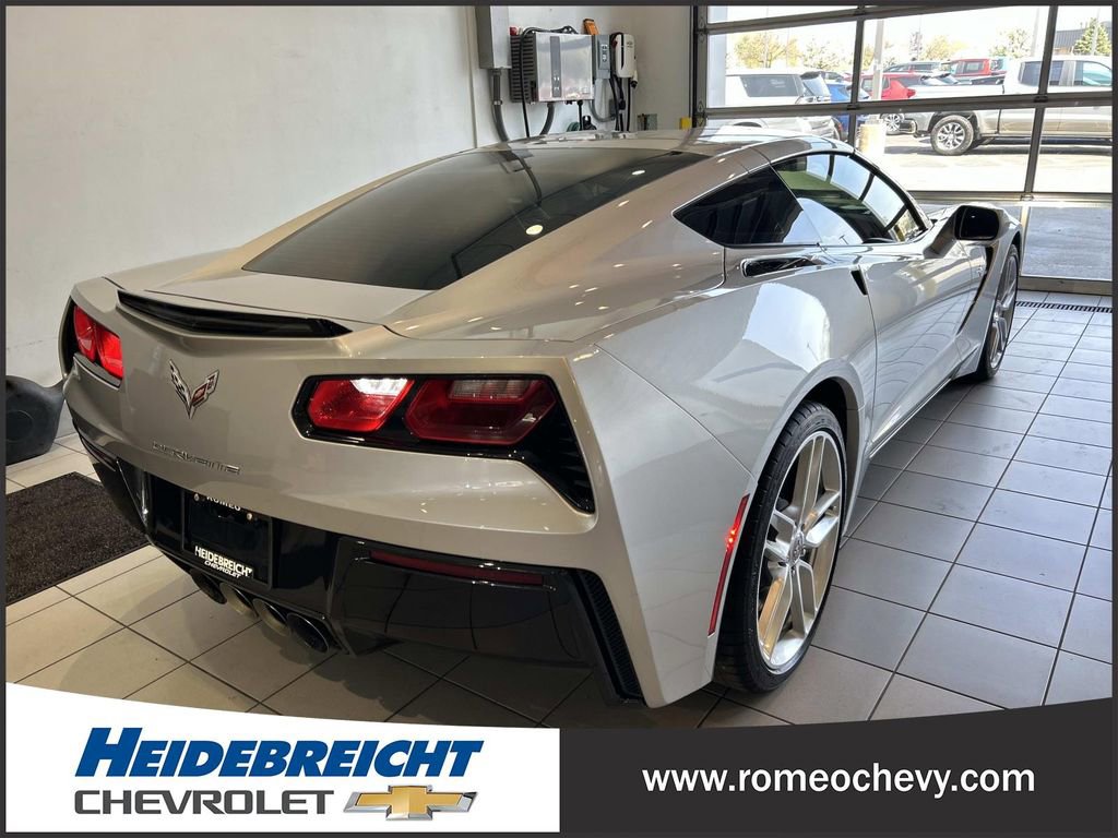 Used 2018 Chevrolet Corvette Stingray Coupe w/ 1LT RWD image 4