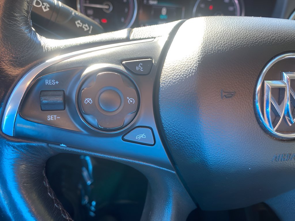 Used 2019 Buick Enclave Essence FWD image 21