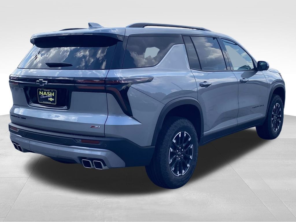 New 2026 Chevrolet Traverse Z71 w/ Driver Confidence Package image 3