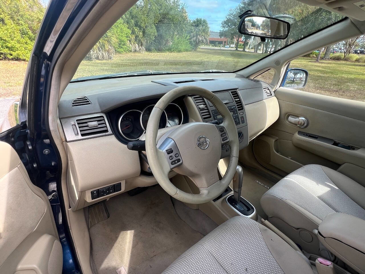 Used 2007 Nissan Versa 1.8 SL 4dr Hatchback (1.8L I4 w/ Convenience Pkg image 18