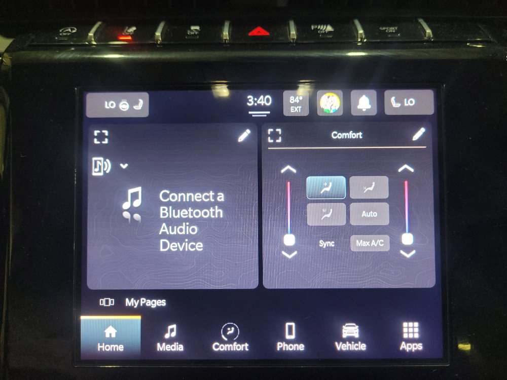 Used 2023 Jeep Grand Cherokee L Laredo w/ Luxury Tech Group I AWD/4WD image 25