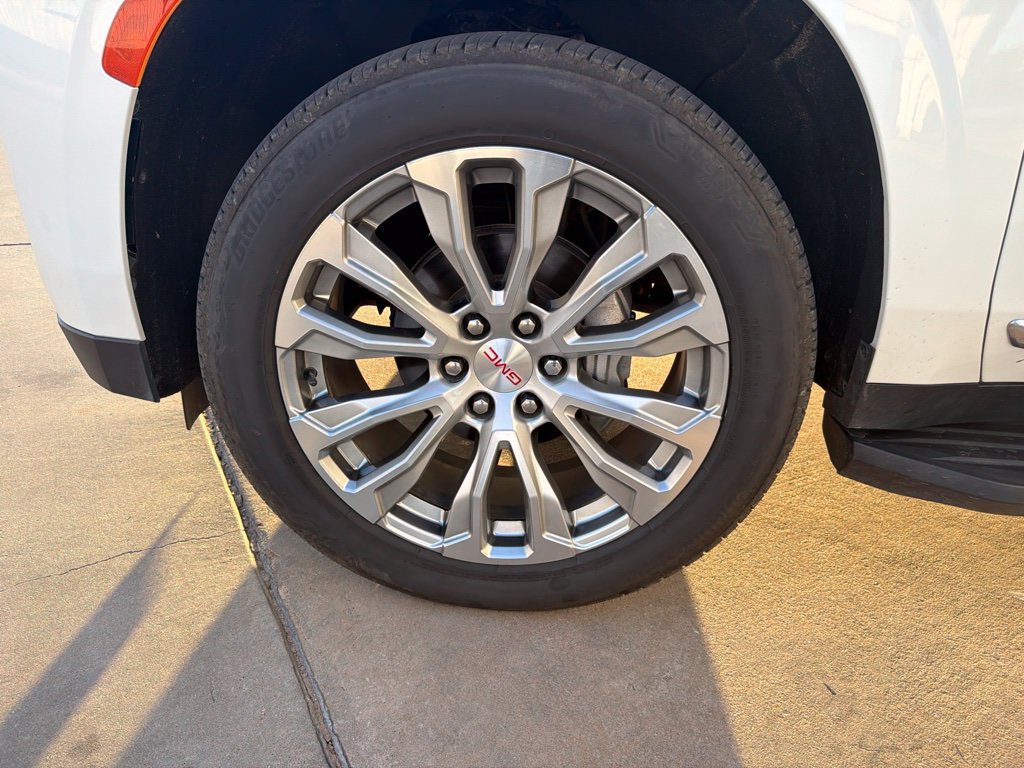 Used 2022 GMC Yukon Denali AWD/4WD image 8
