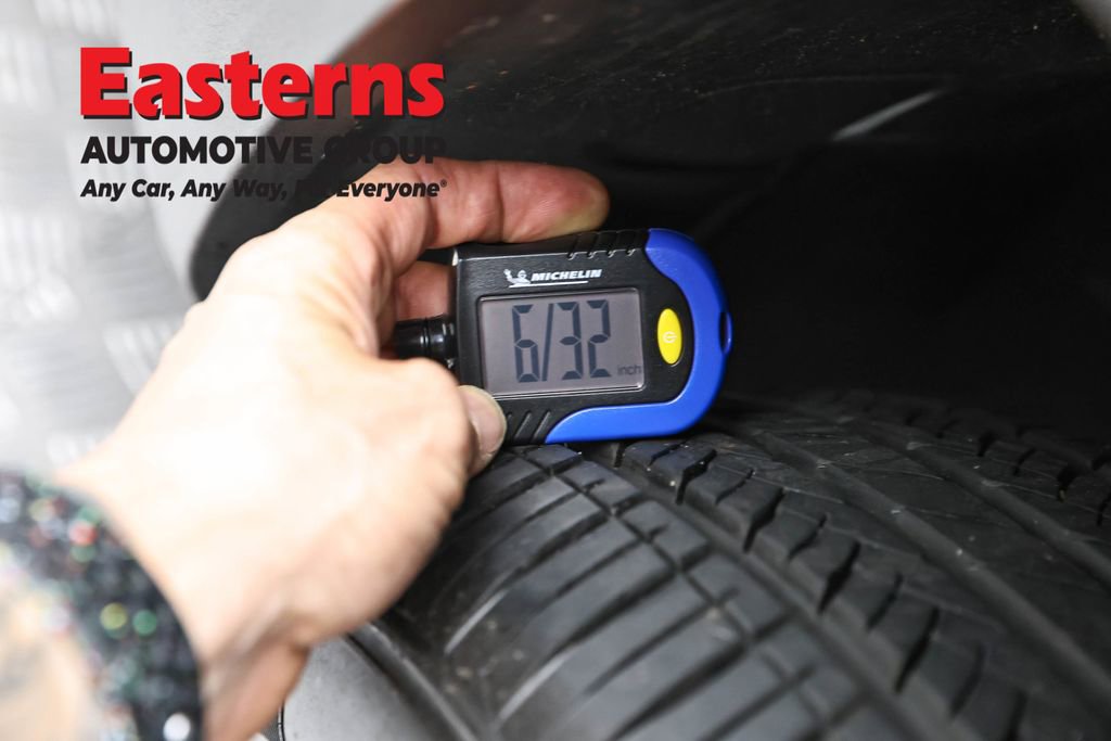 Used 2020 Jeep Renegade Limited AWD/4WD image 28
