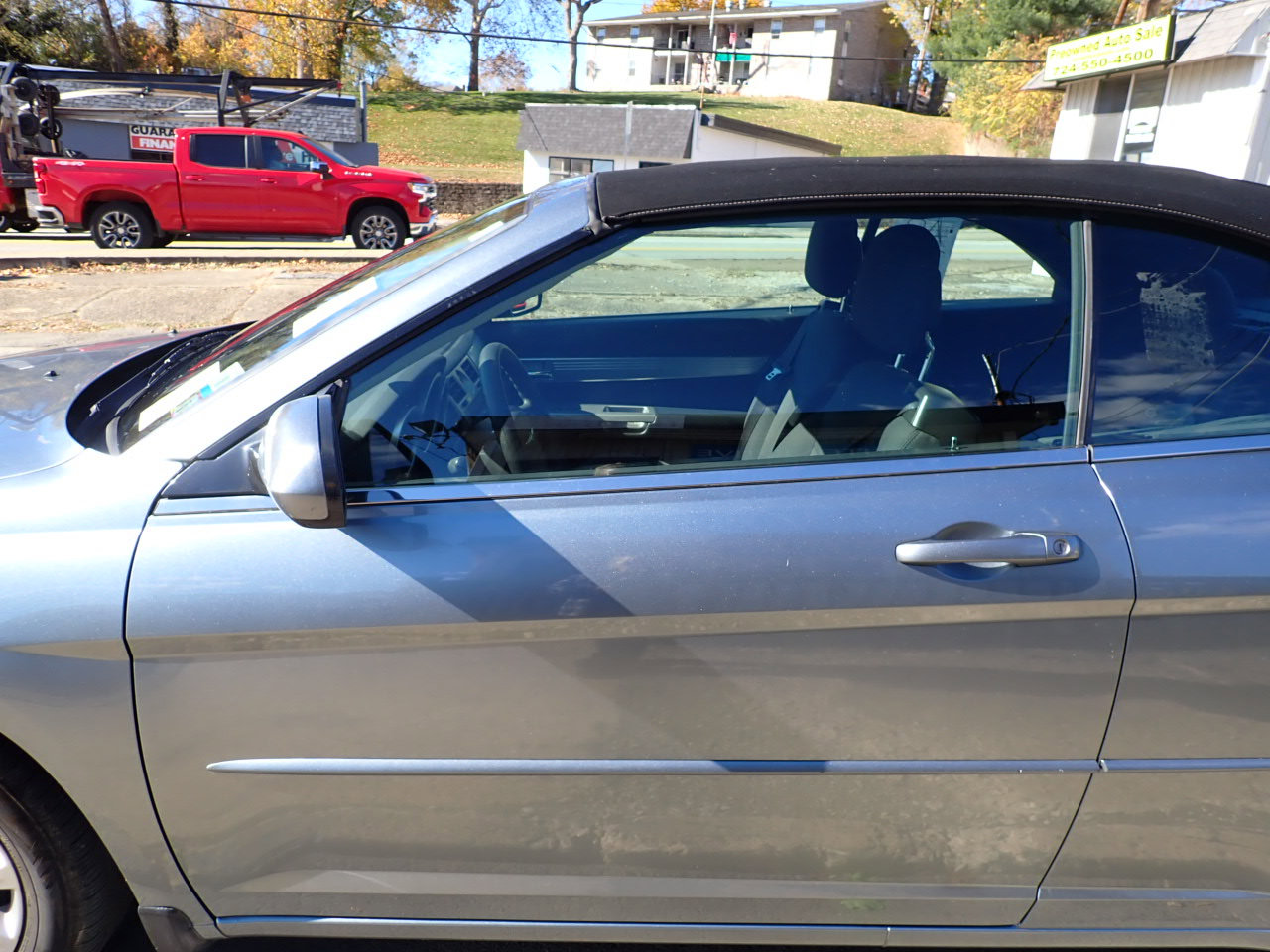 Used 2010 Chrysler Sebring Touring image 19