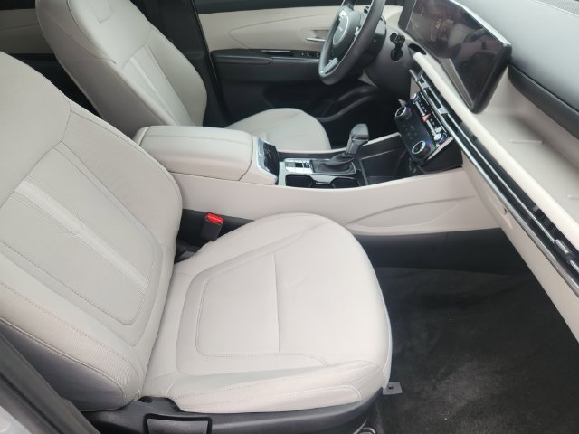 Used 2025 Hyundai Tucson SEL FWD image 10