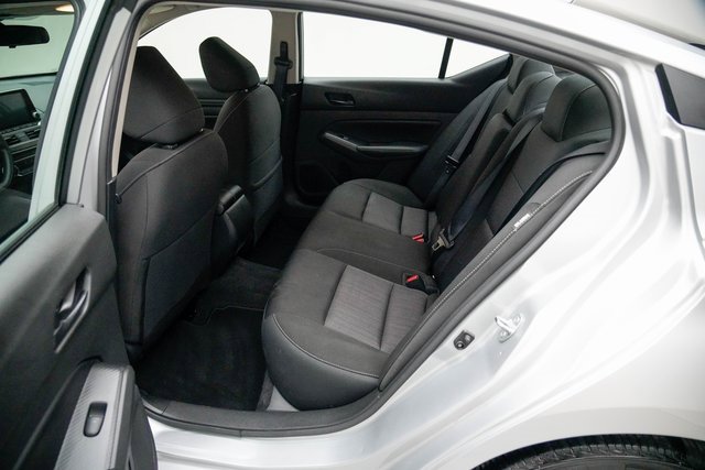 Used 2024 Nissan Altima 2.5 SV image 27