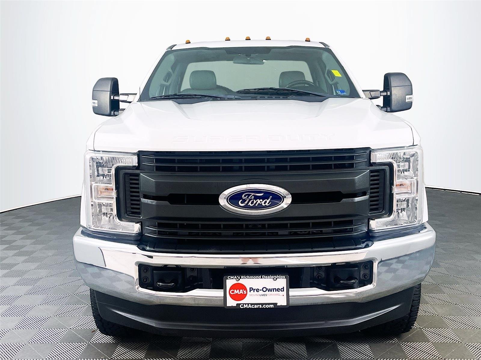Used 2018 Ford F250 XL w/ Power Equipment Group AWD/4WD image 2