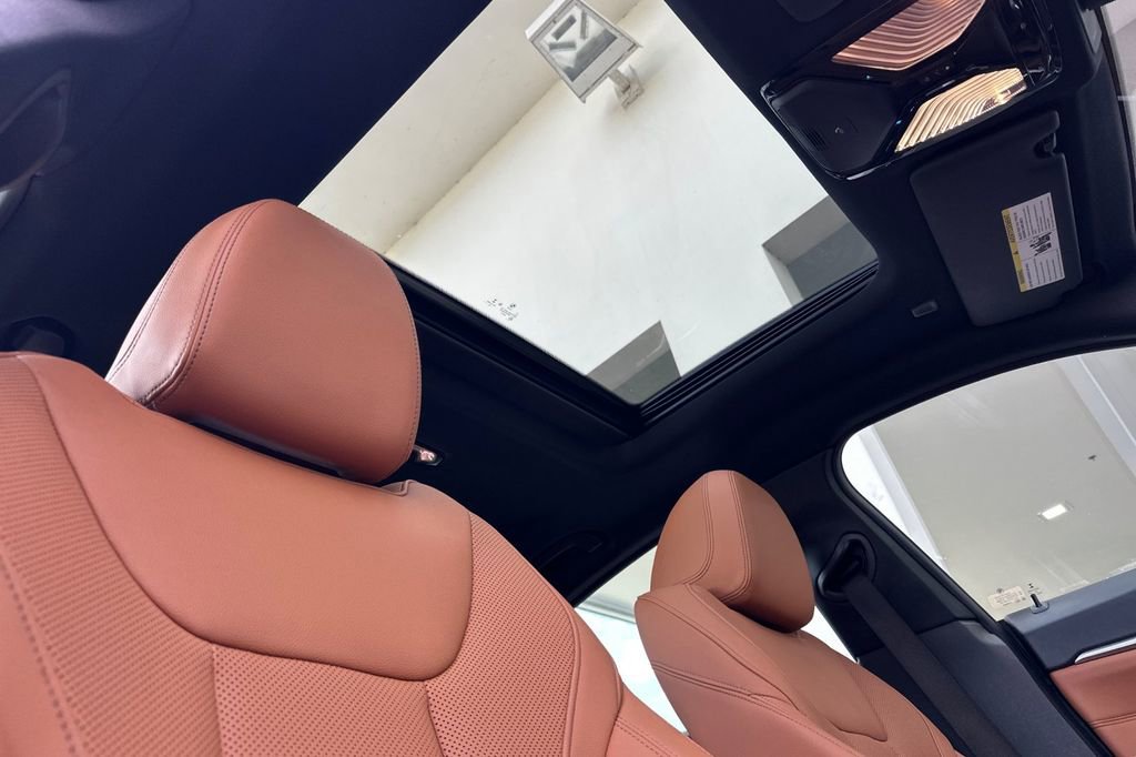 Used 2023 BMW i4 eDrive35 w/ Premium Package image 17