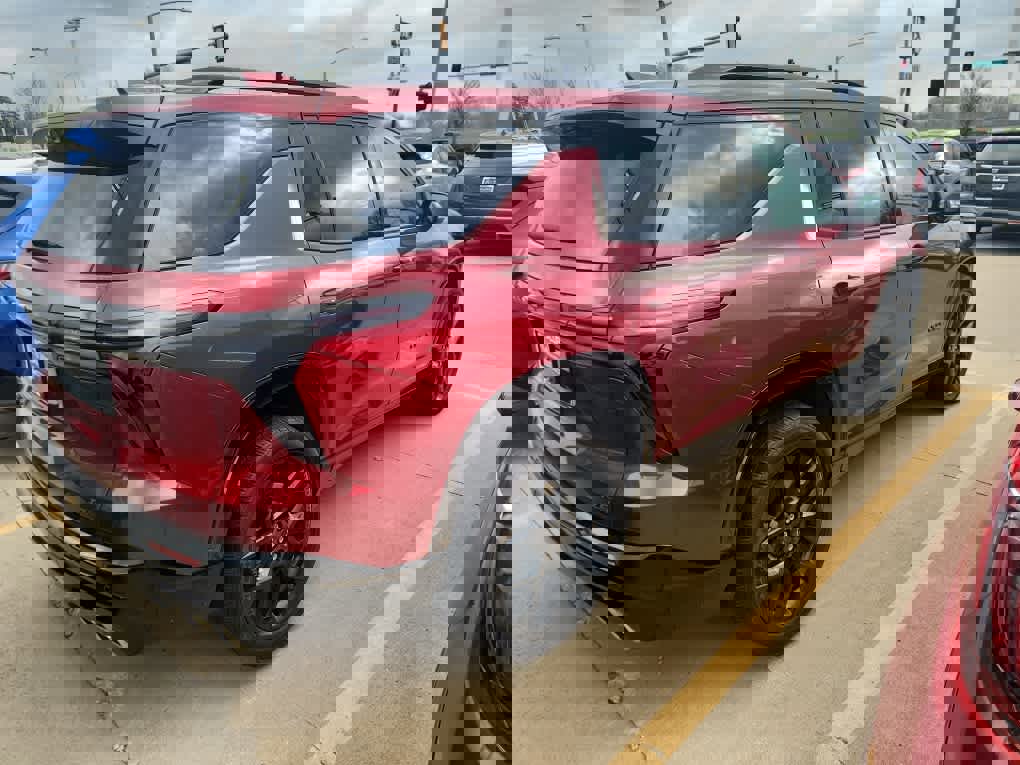 Used 2024 Chevrolet Traverse RS image 5