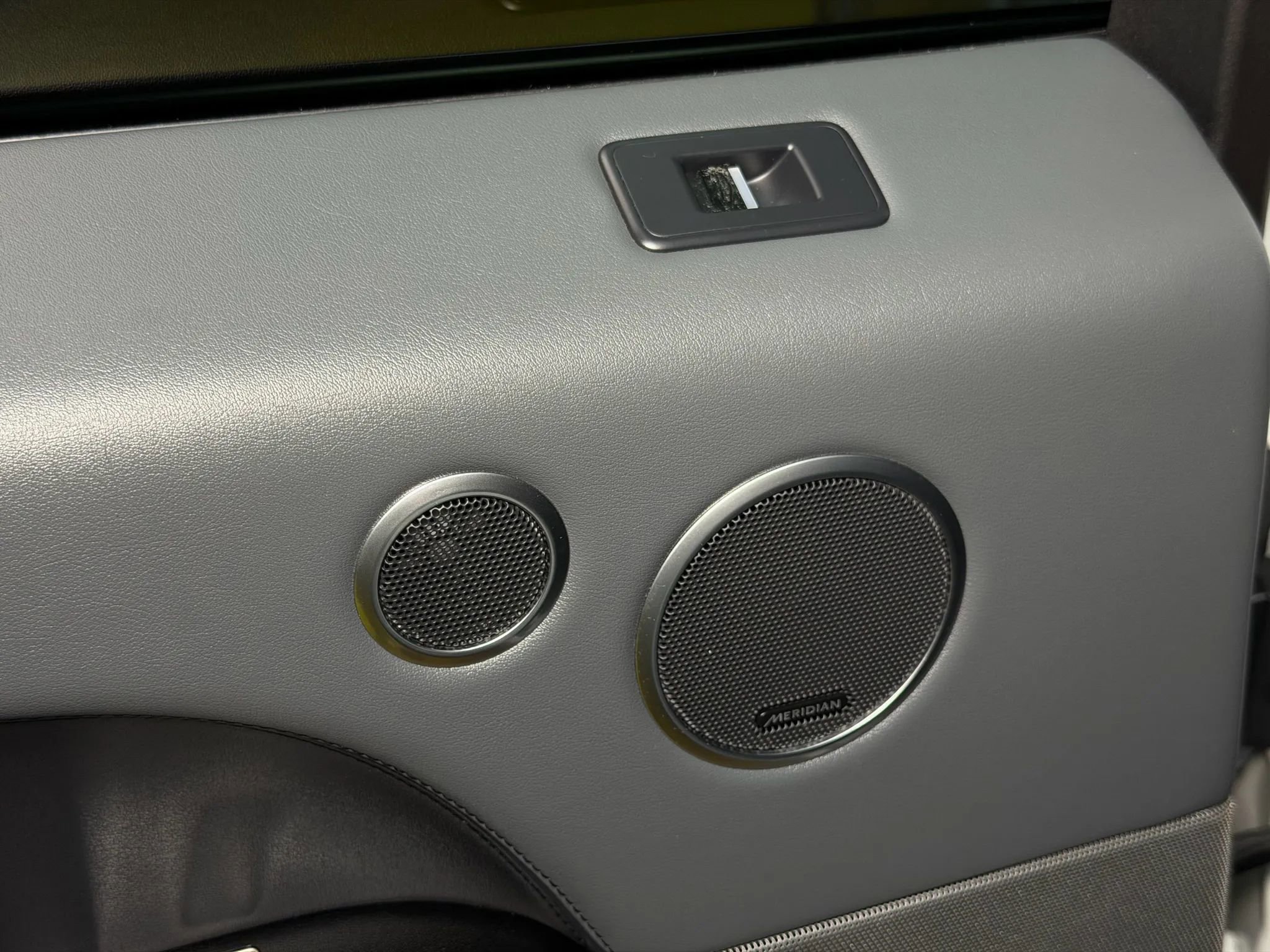 Used 2014 Land Rover Range Rover Sport Supercharged image 23