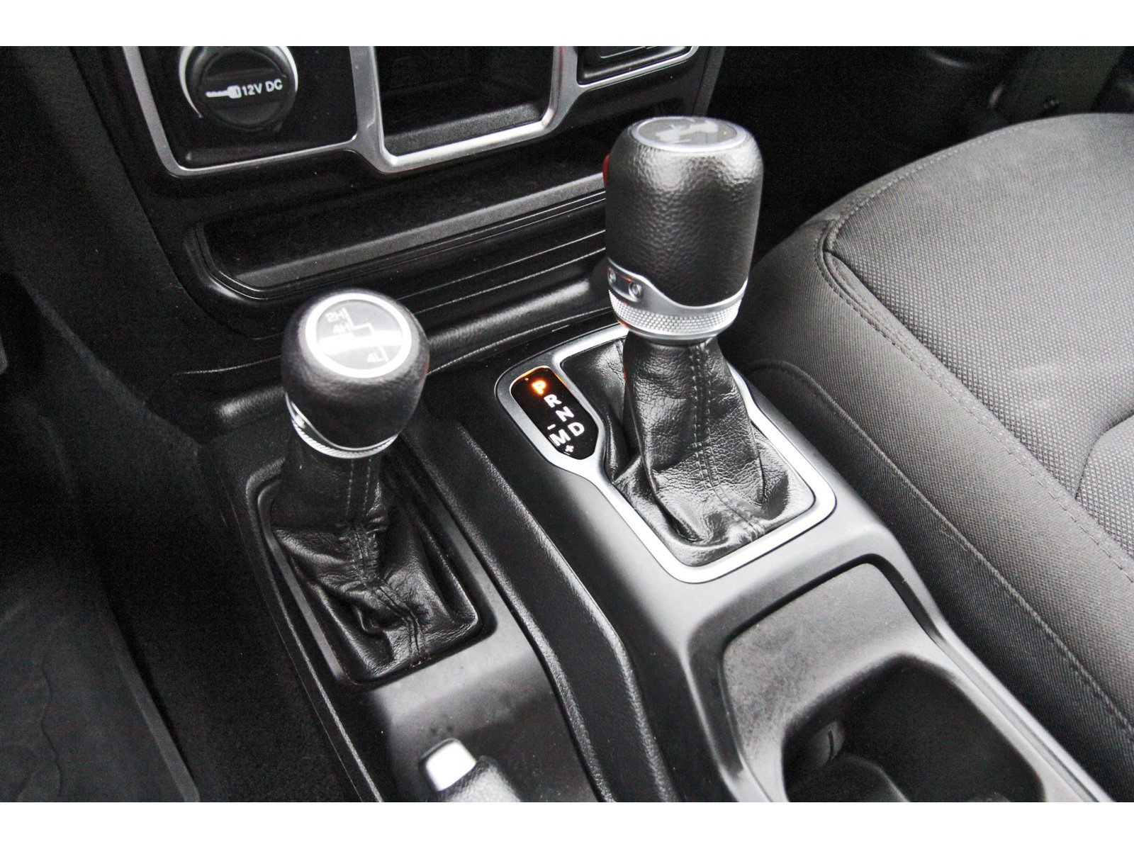 Used 2023 Jeep Wrangler Sport AWD/4WD image 26